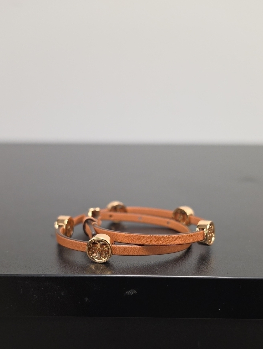 Tory Burch Tan Leather Double Wrap Bracelet with Gold Logo Discs - Picture 1 of 3